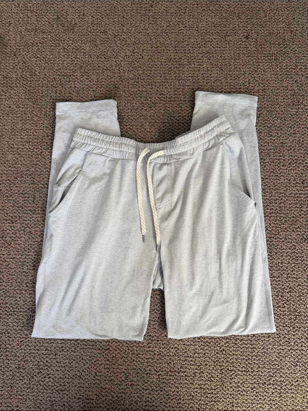 NWOT vuori sweat pants - Picture 3 of 6